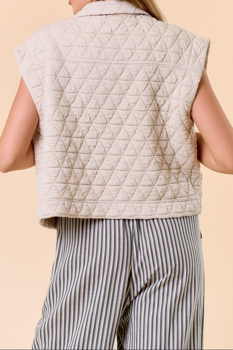 Oat Quilted Point Collar Flap Patched Pocket Vest