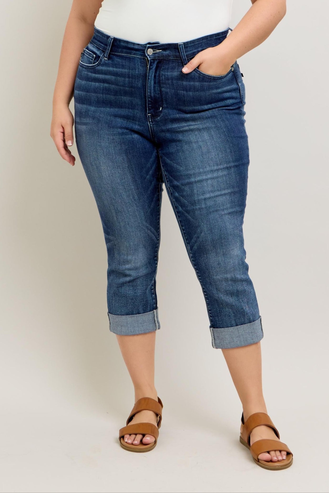 Judy Blue Dark Cuffed Capri