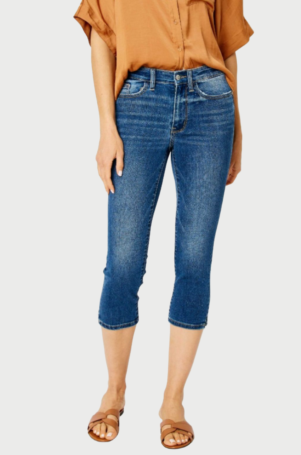 Judy Blue Mid Rise Capri