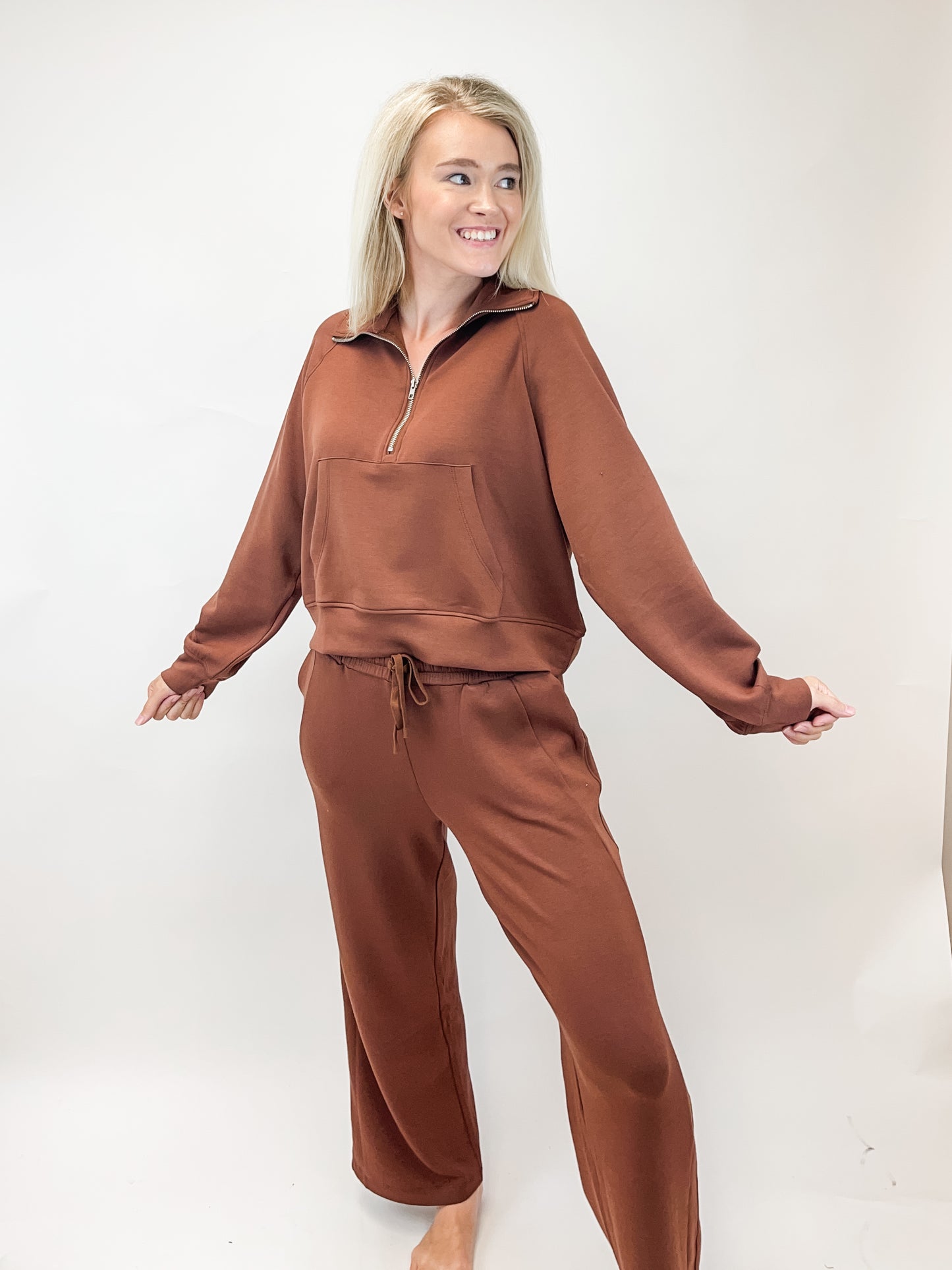 Chesnut Scuba Drawstring Sweatpants