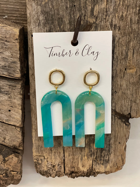 T & C Resin Arch Earrings