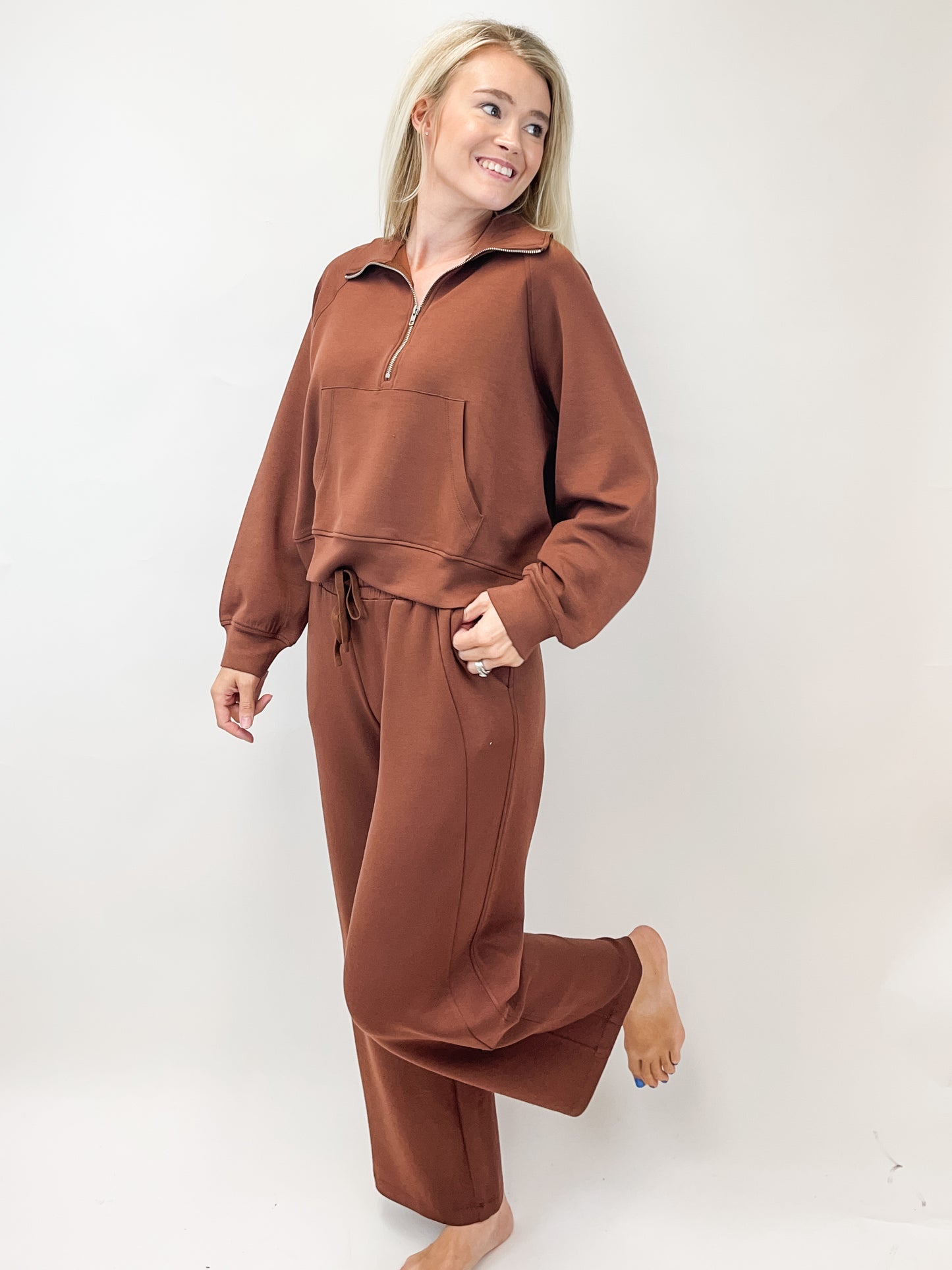 Chesnut Scuba Drawstring Sweatpants