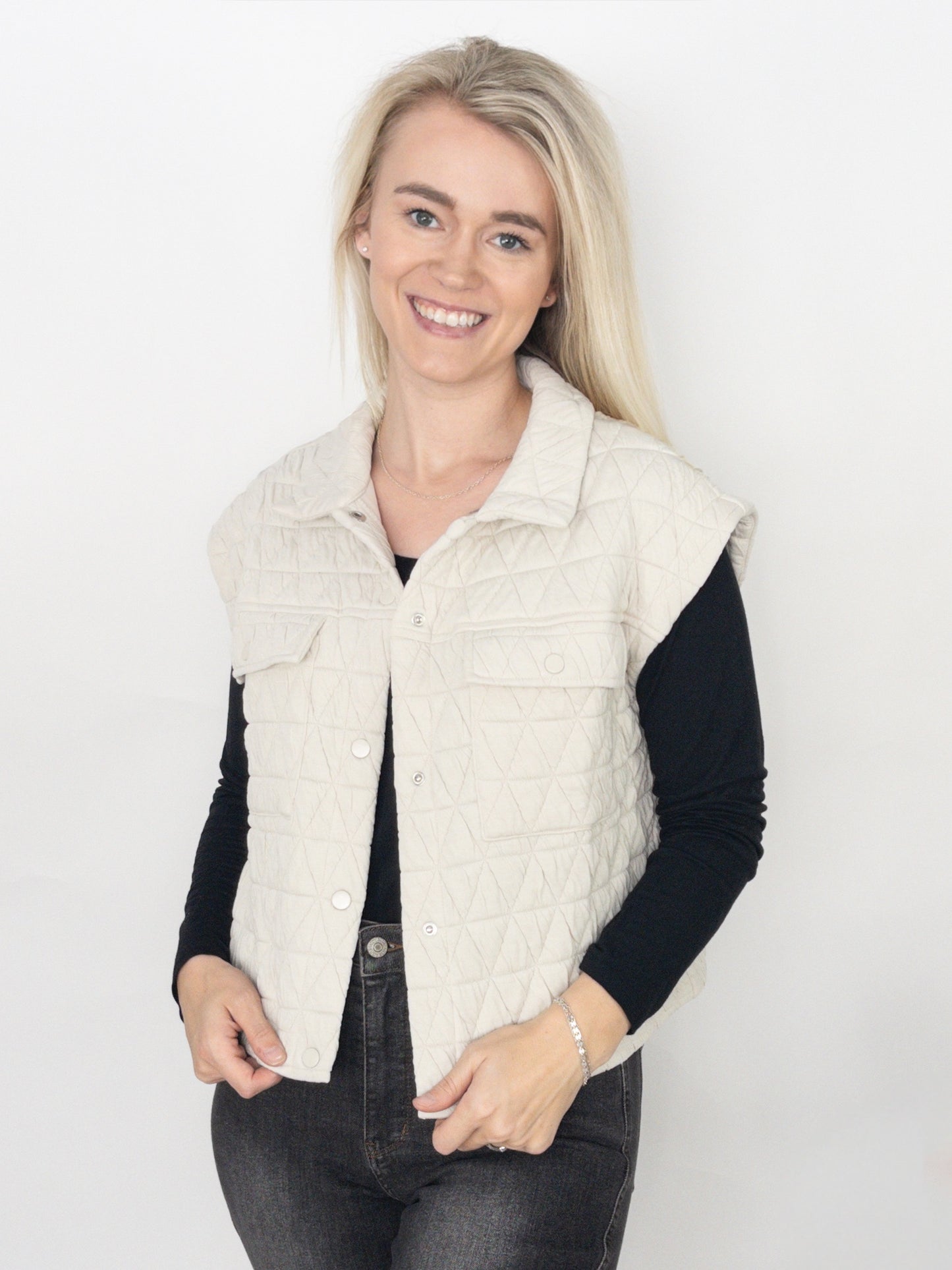 Oat Quilted Point Collar Flap Patched Pocket Vest