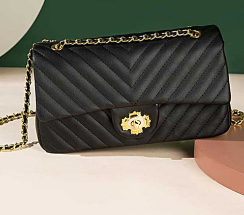 Chelcy Quilted Chain Purse