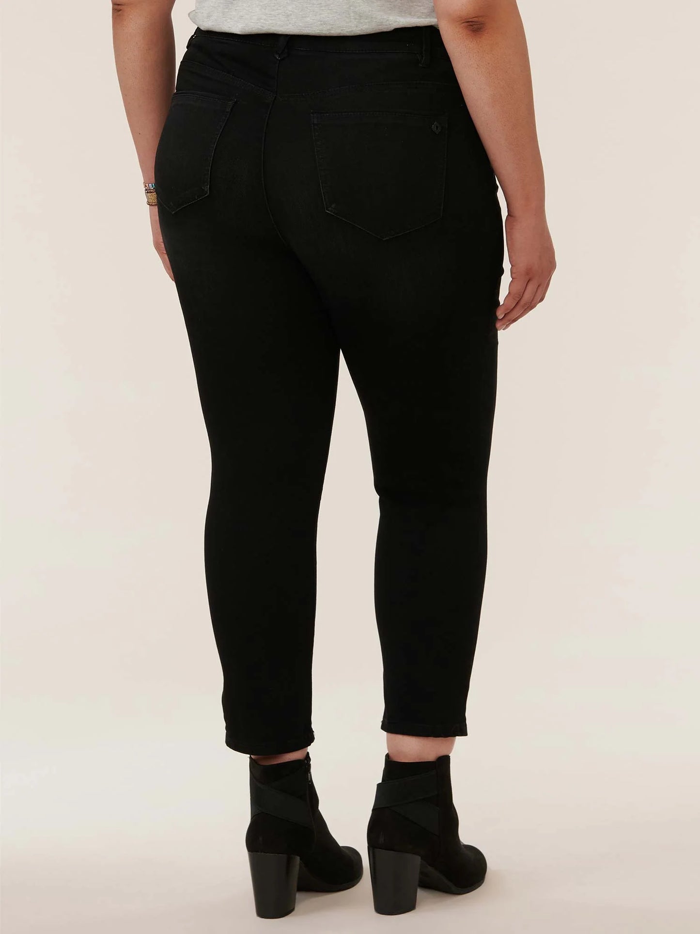 Democracy Curvy Black Jeans